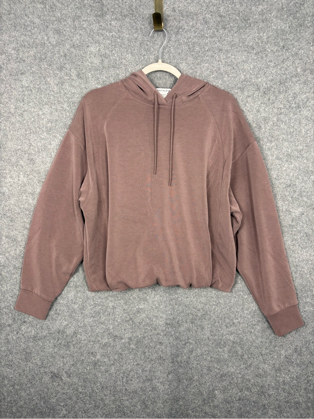 Athleta Women’s Medium Dusty Rose Pink Pullover Hoodie